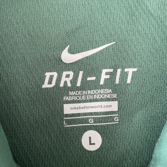 Oregon Button up - Picture 2 of 2